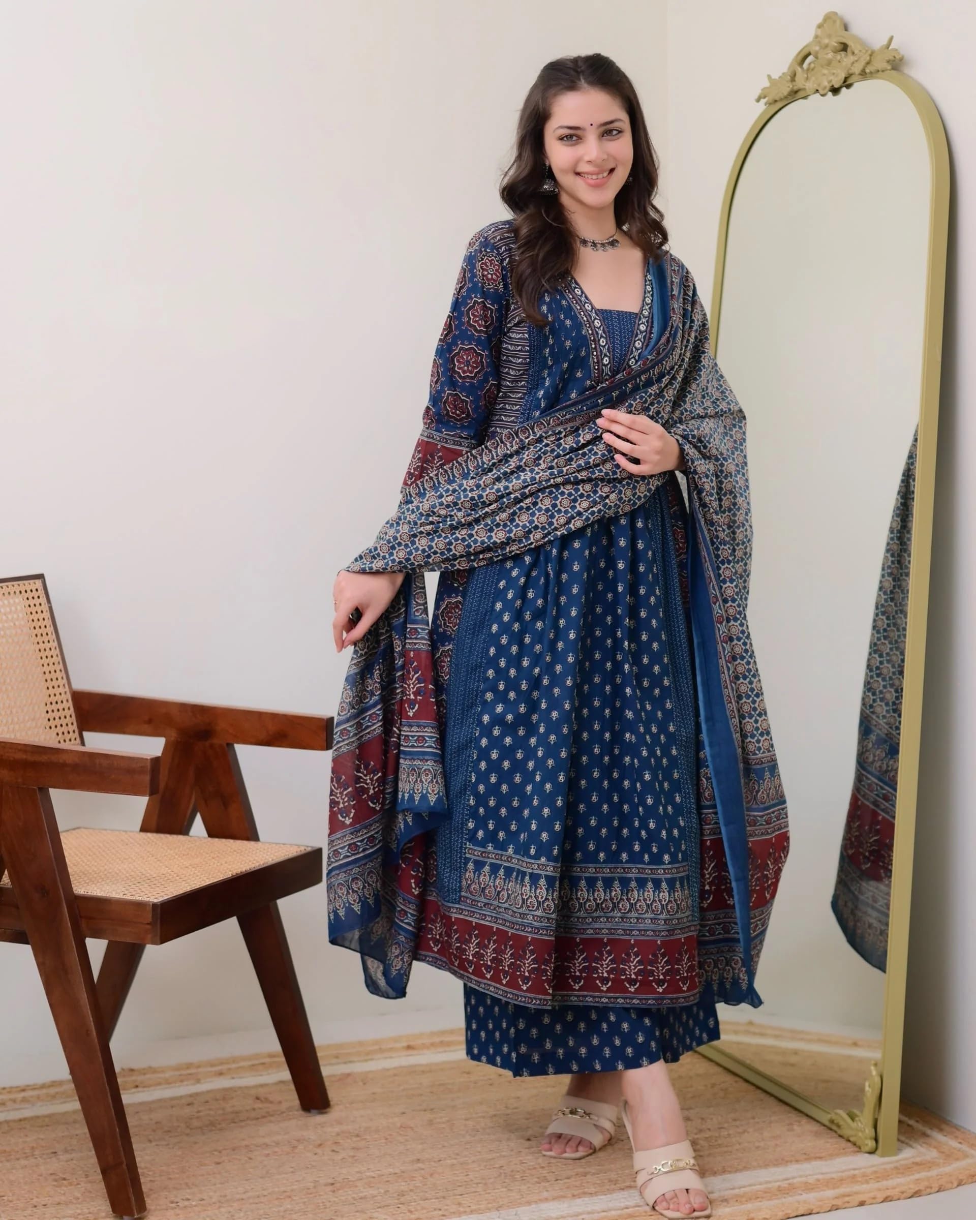KLOSIA Women's Rayon Printed Anarkali Kurta and Pant with Dupatta Set
